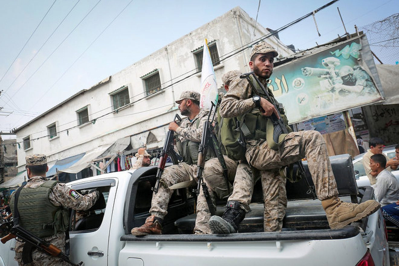 Hamas militants attend the funeral of Nidal al-Jaafari in Rafah, in the southern Gaza Strip on August 17, 2017. Nidal al-Jaafari died after a suicide bomber exploded near Hamas militants in the southern Gaza, in what seems to be an ISIS attack against Hamas forces. Photo by Abed Rahim Khatib/Flash90