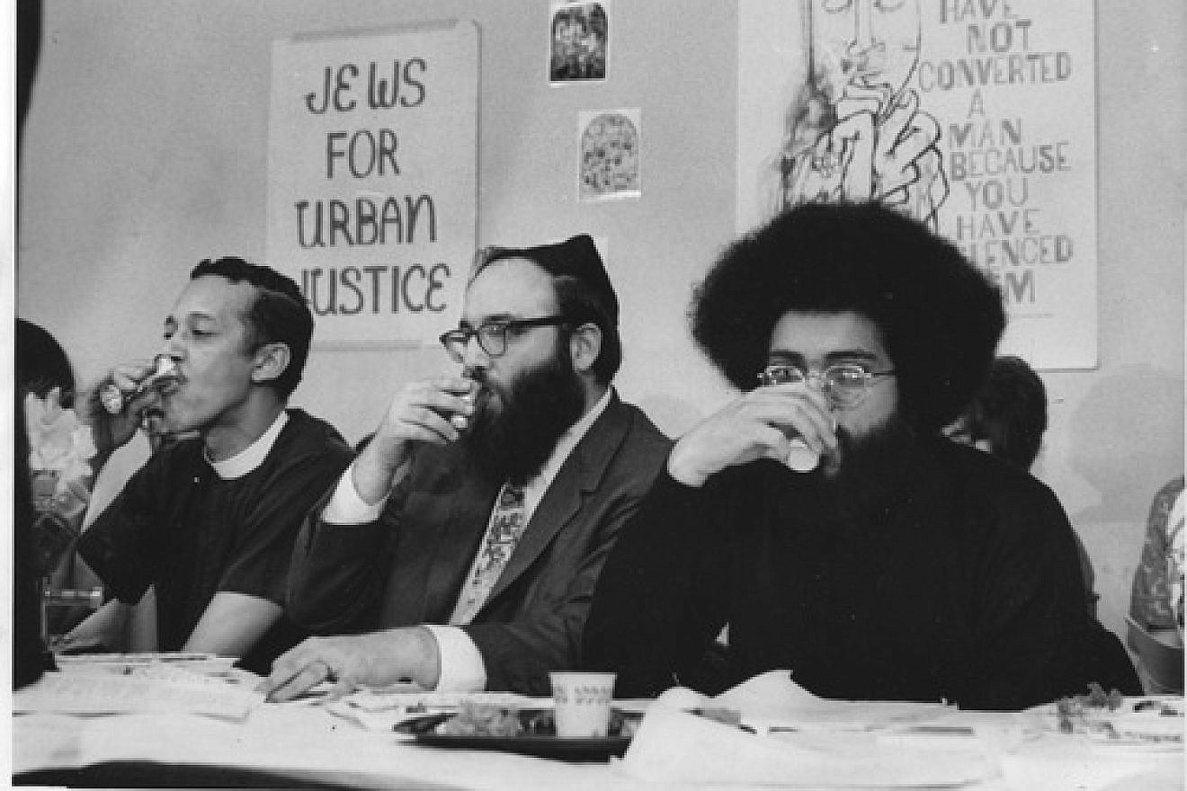 Rabbi Arthur Waskow's original "Freedom Seder" in 1969. Credit: Courtesy Rabbi Arthur Waskow.