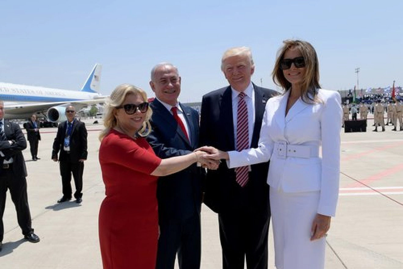 Israeli Prime Minister Benjamin Netanyahu and his wife, Sara, welcome U.S. President Donald Trump and first lady Melania Trump to Israel. Credit: Avi Ohayon/GPO.