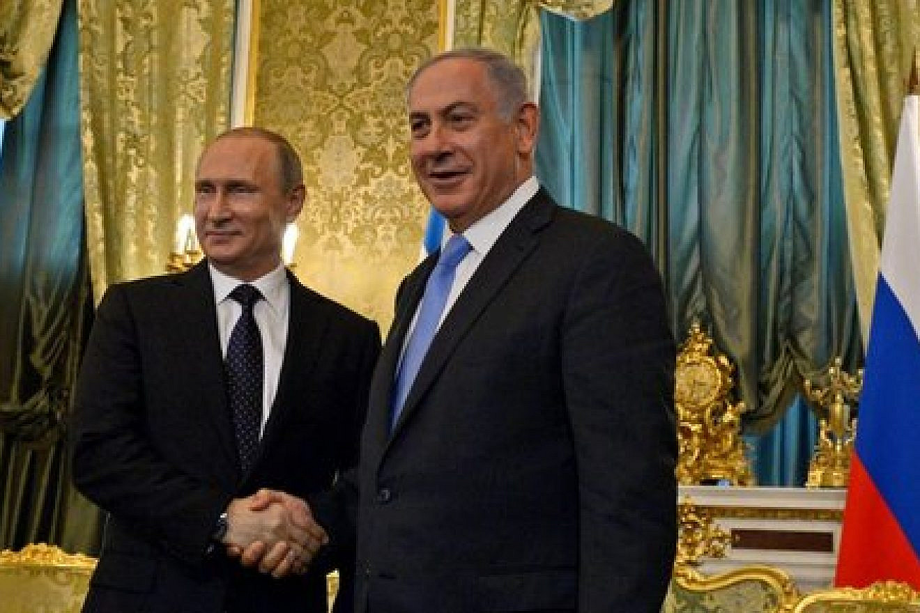 Israeli Prime Minister Benjamin Netanyahu (right) and Russian President Vladimir Putin during a meeting in Moscow in June 2016. Credit: Haim Zach/GPO.