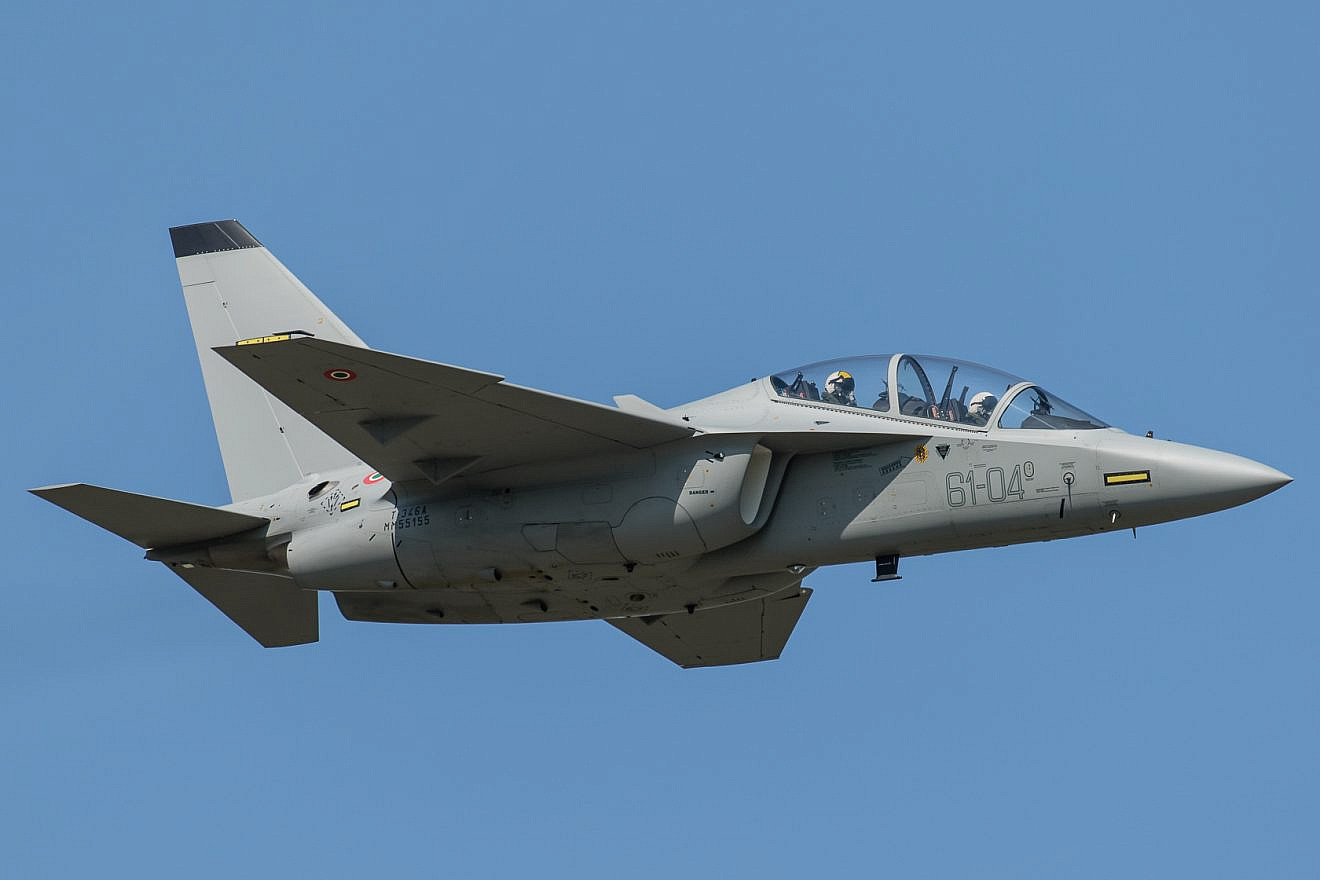 An Italian M-346 plane. Credit: Gian Marco Anzellotti via Wikimedia Commons.