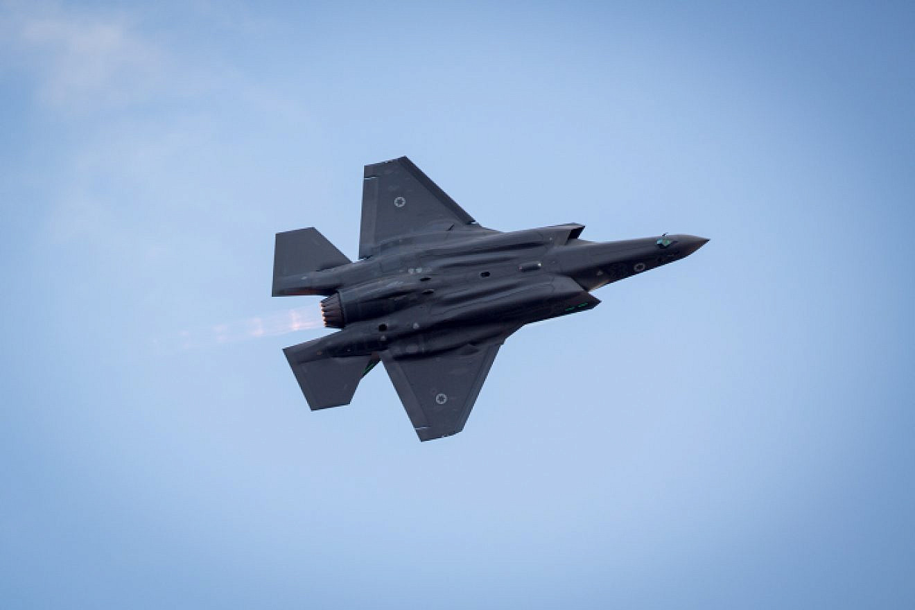 An Israeli Air Force F-35 fighter jet flies during an air show at the Hatzerim Air Base in the Negev Desert, Dec. 29, 2016. Credit: Miriam Alster/Flash90.