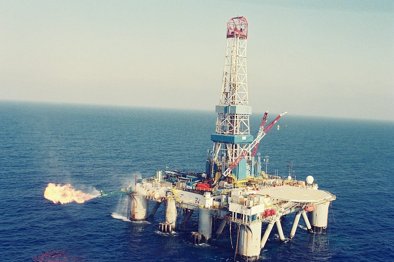 Drilling for natural gas in Israel. Credit: Wikipedia.