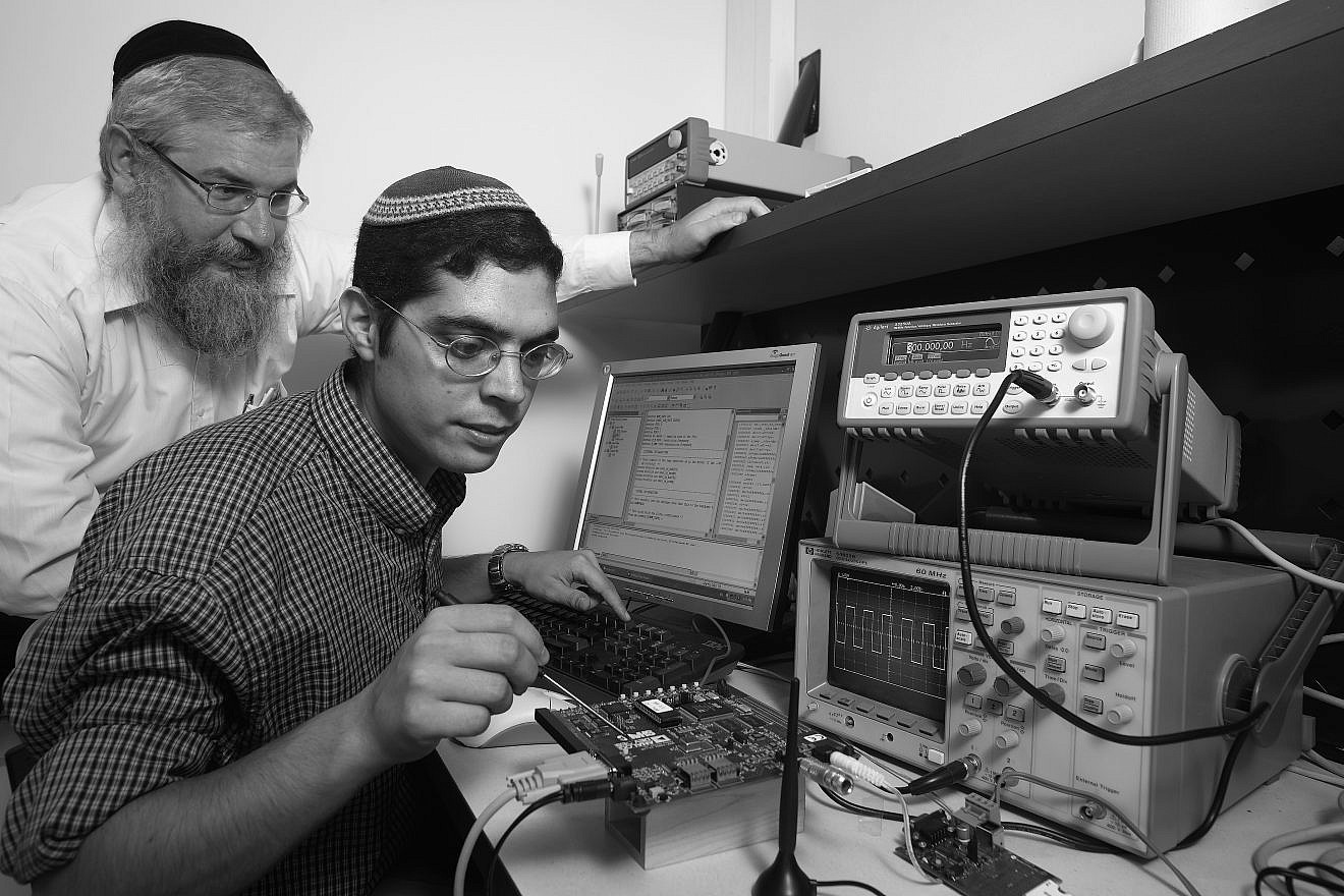 Testing computer equipment in the "Startup Nation." Credit: Jerusalem College of Technology.
