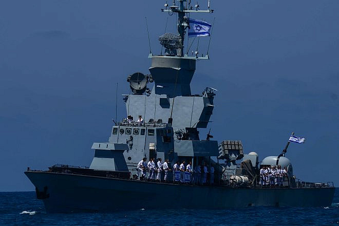 An Israeli Navy boat at a marine show as part on Israel's 70th Independence Day celebrations near the shore of Tel Aviv on April 19, 2018. Photo by Tomer Neuberg/Flash90.