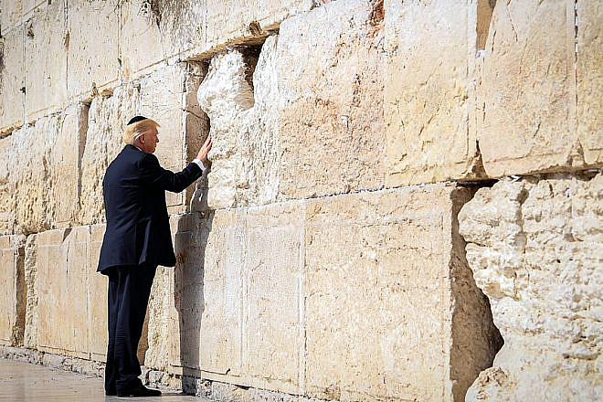 U.S. President Donald Trump visits the Western Wall in Jerusalem, May 22, 2017. Credit: GOP.
