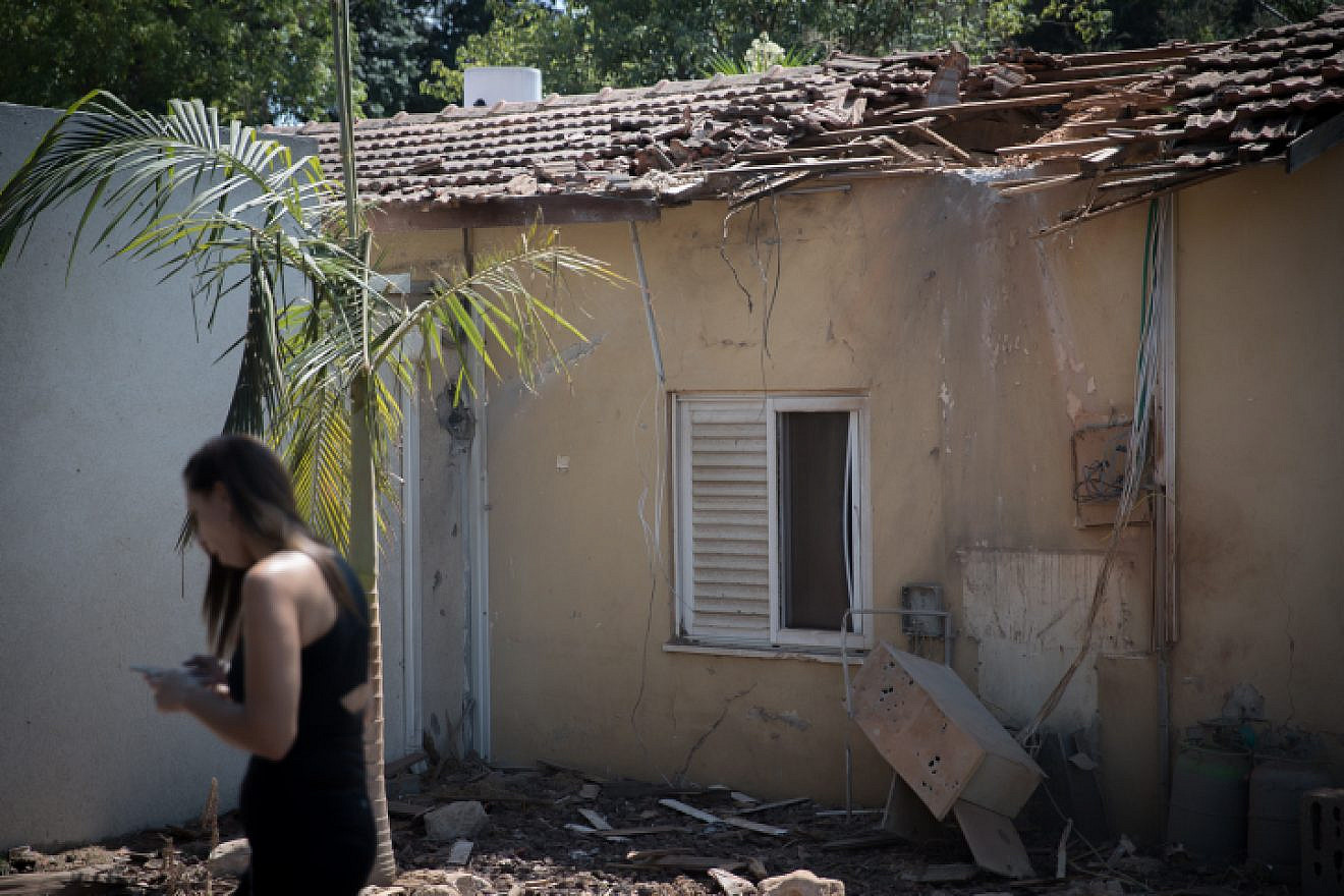 The site where a mortar shell from a Gaza-launched rocket hit a house in southern Israel near the border, on Aug. 9, 2018. Photo by Yonatan Sindel/Flash90.