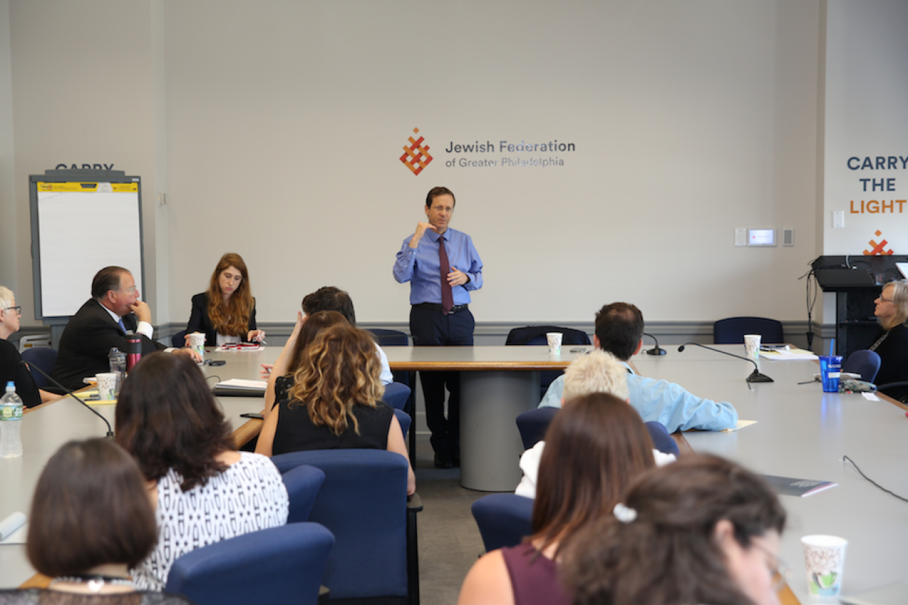 Jewish Agency chairman Isaac Herzog addresses communities in North America. Credit: Jewish Agency.