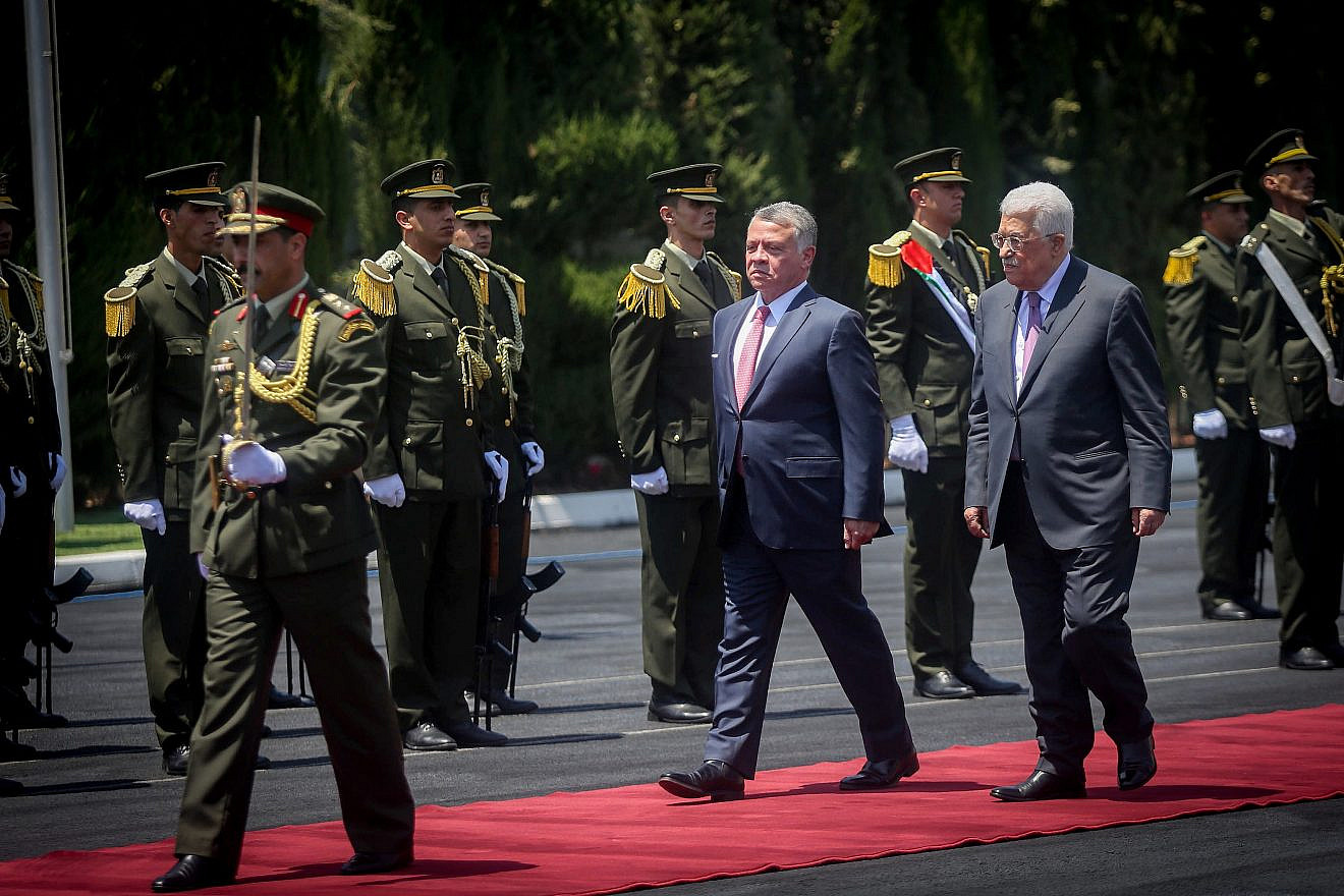 Palestinian Authority leader Mahmoud Abbas and Jordan's King Abdullah II review the honor guard in the West Bank city of Ramallah on Aug. 7, 2017. Photo by Flash90.