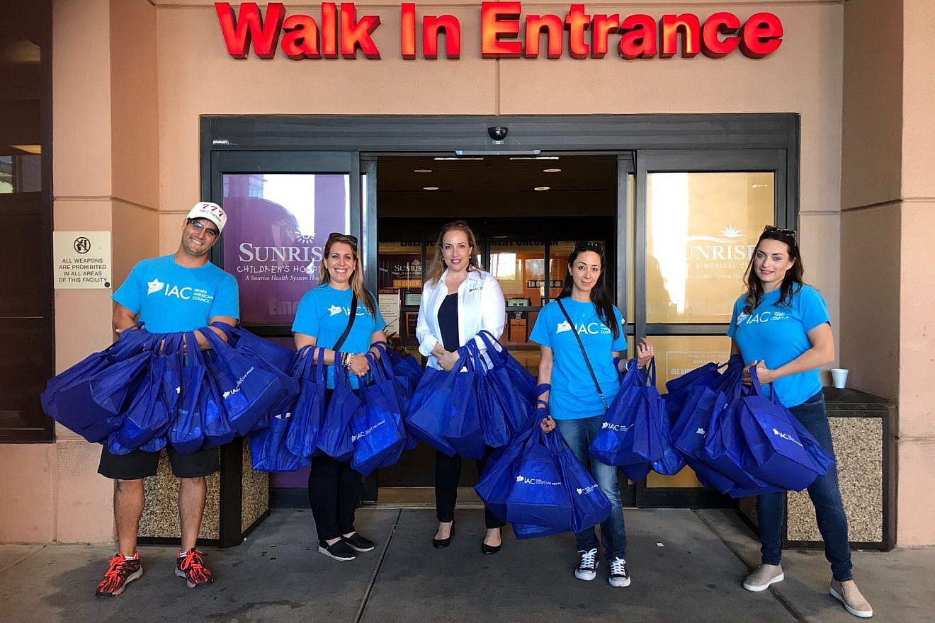 IAC Las Vegas Gvanim leaders with IAC Las Vegas Regional Director, Noa Peri-Jensch, delivering care packages containing Israeli products to the nurses and caretakers who assisted victims of the Las Vegas mass shooting in October 2017. Credit: Courtesy.