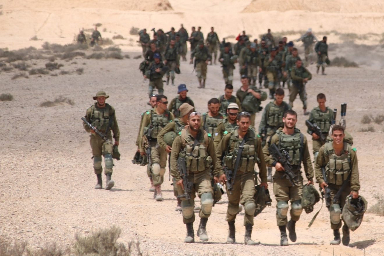 Soldiers with the Israel Defense Forces' 906th battalion on a training exercise in the Negev Desert. Credit: IDF Spokesperson Unit.