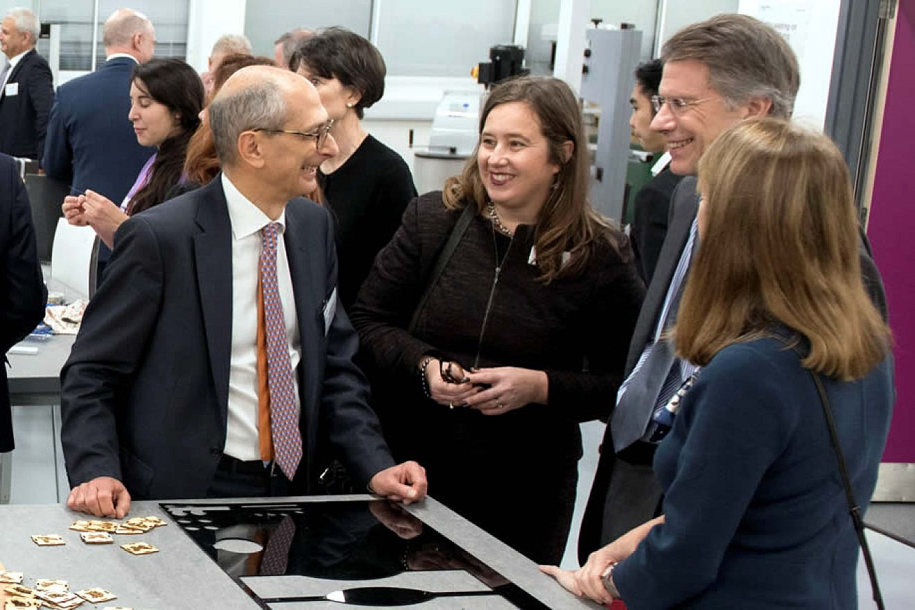David Dangoor (left) with Angela Bowen, Director of Development for the Faculty of Medicine (center), Bradley J. Askins, Professor Gast’s Husband and Imperial College President Professor Alice Gast (with her back to the camera).
