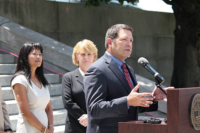 Congressman-elect Mark Green (R-Tenn.) speaking at an event in 2015. Credit: Mark Green via Facebook.