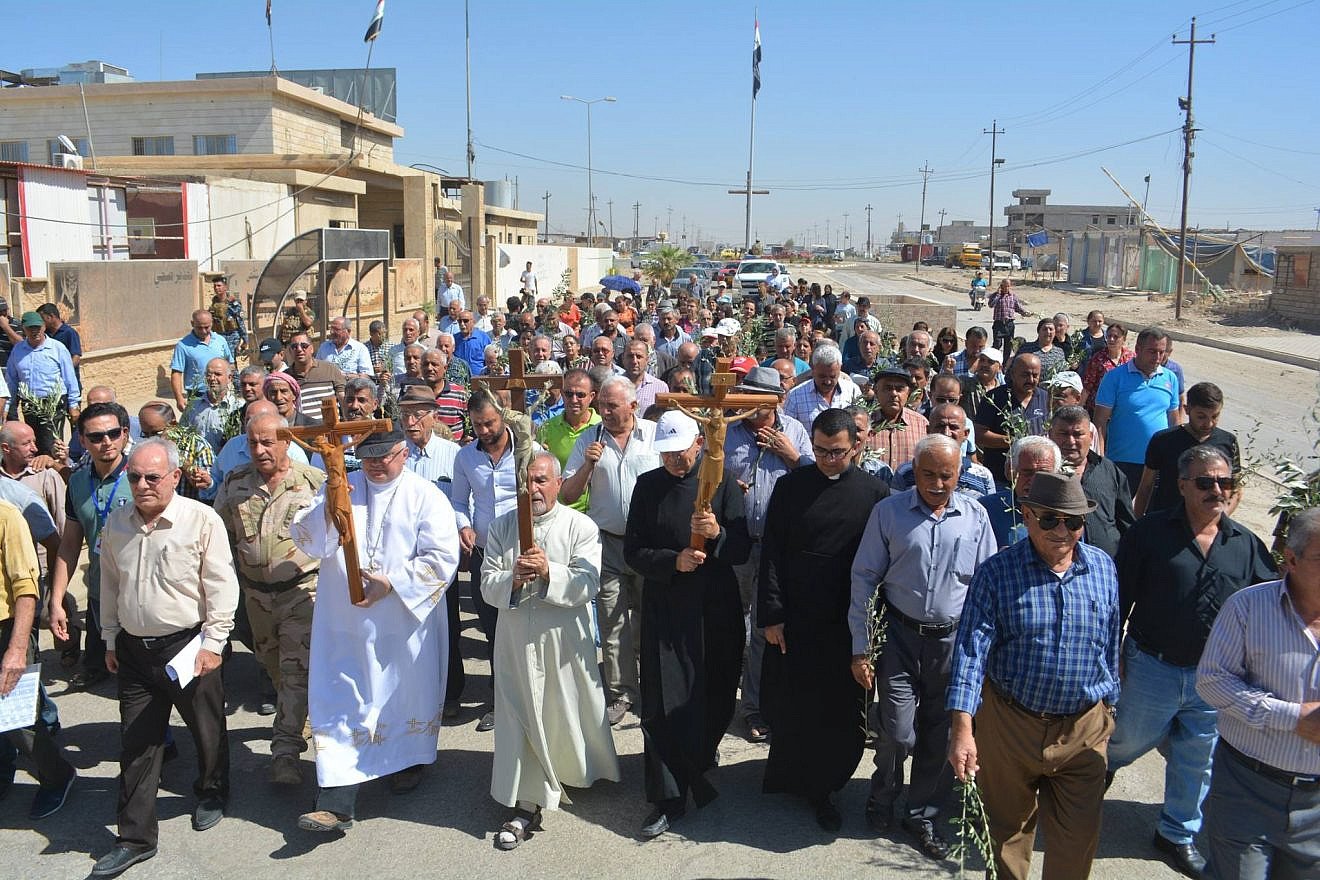 Iraqi Christians hold a procession in the Christian village of Qaraqosh in northern Iraq. Credit: Aid to the Church in Need.