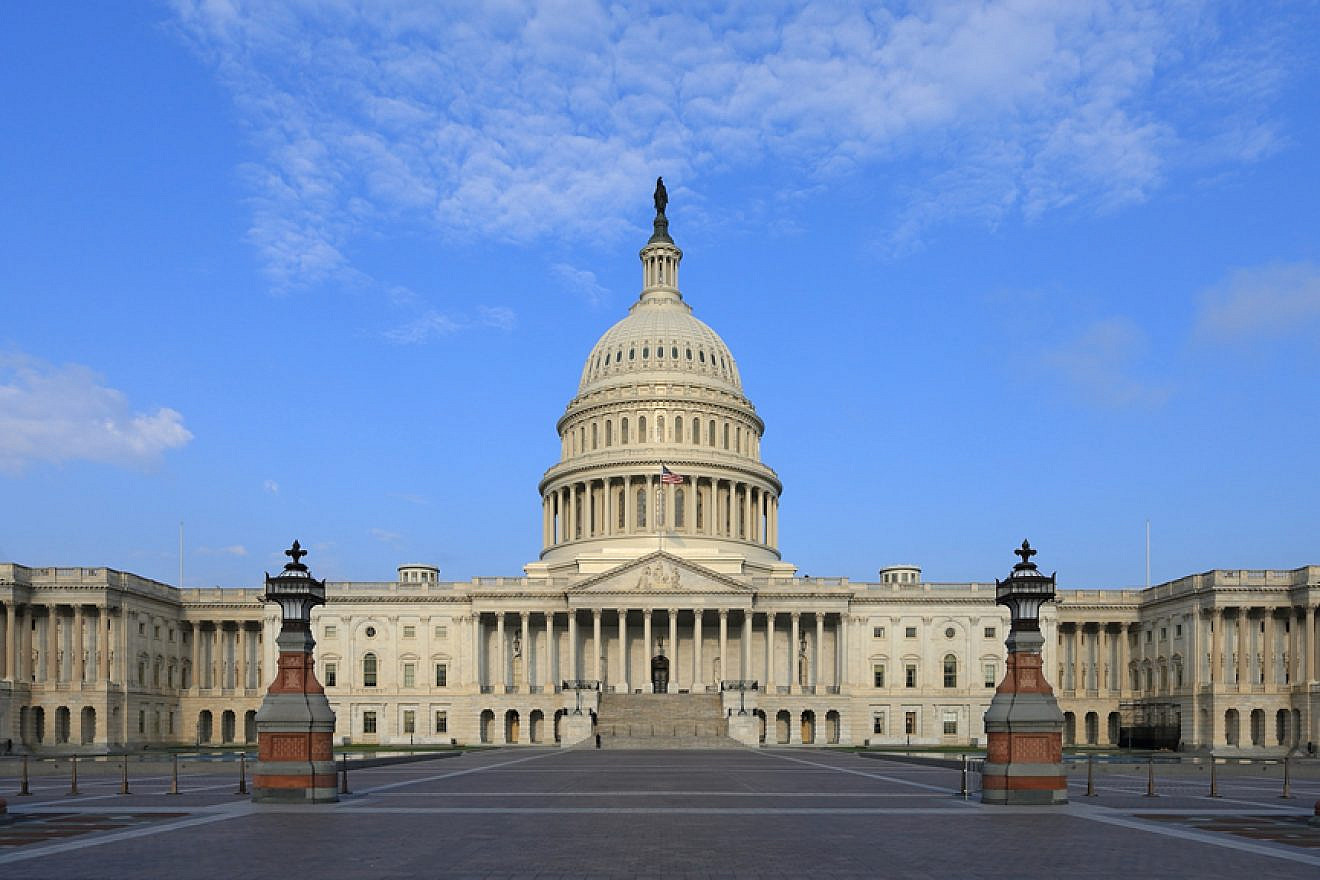 East front of the U.S. Capitol building in Washington, D.C. Credit: Martin Falbisoner via Wikimedia Commons.