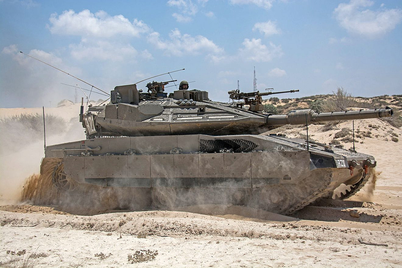 Merkava Mk 4m with the Trophy APS used during “Operation Protective Edge” in 2014. Credit: IDF Spokesperson Unit/Wikimedia Commons.