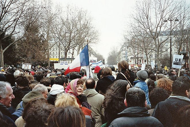 A demonstration in Paris in memory of Ilan Halimi and against antisemitism in 2006. Photo by Olivier Lévy via Wikimedia Commons.