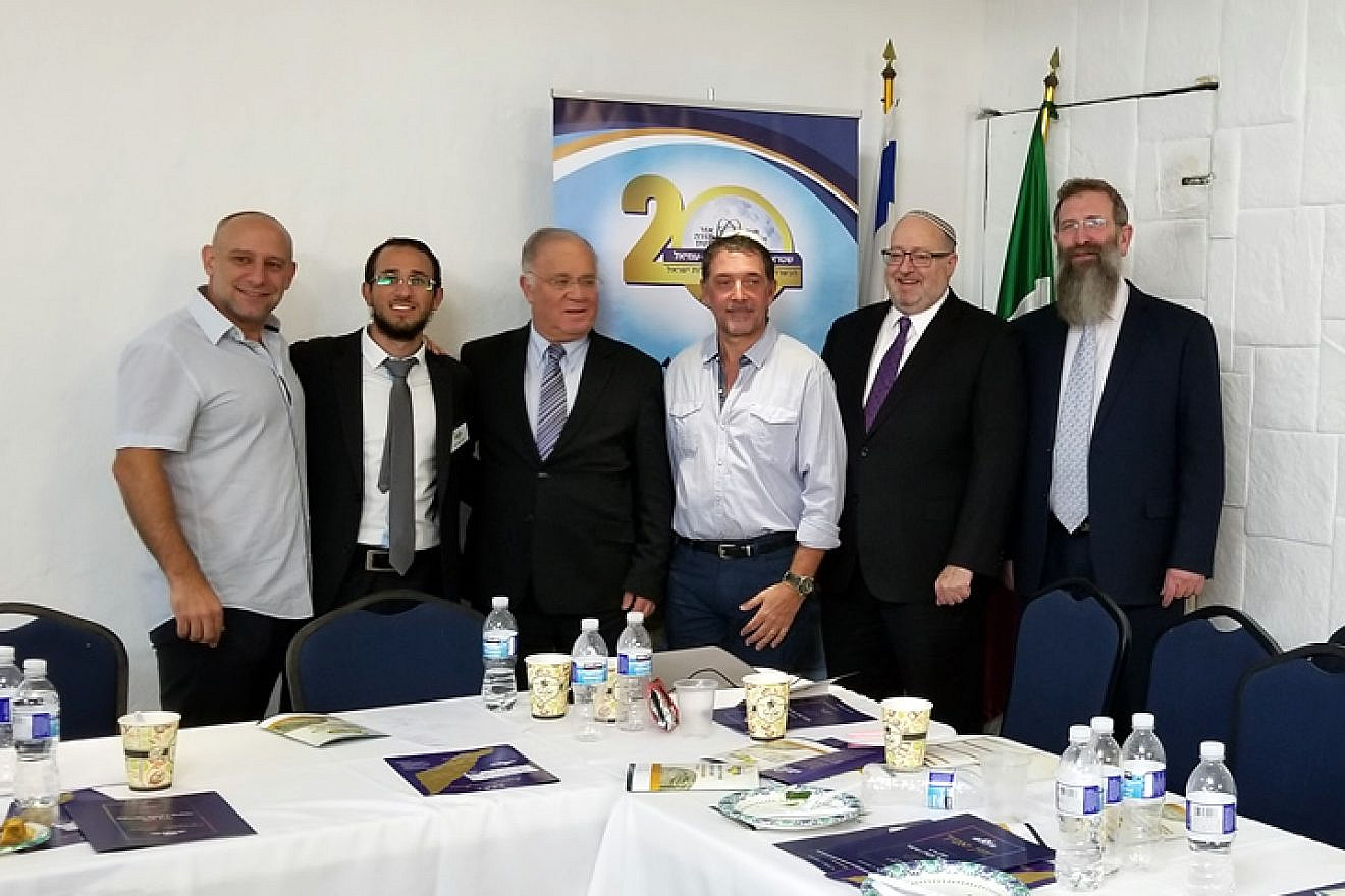 Israel's Honorary Consul General in Cancún Nathan Yisrael; Rabbi Eli Bari, chief rabbi of Cancún; Rabbi Yehiel Wasserman, head of the department of spiritual services, World Zionist Organization; Gabriel Gorisnik , president of the Cancún Jewish Community; Rabbi Kenneth Brander; and Rabbi Eliyahu Birnbaum. Credit: Ohr Torah Stone.