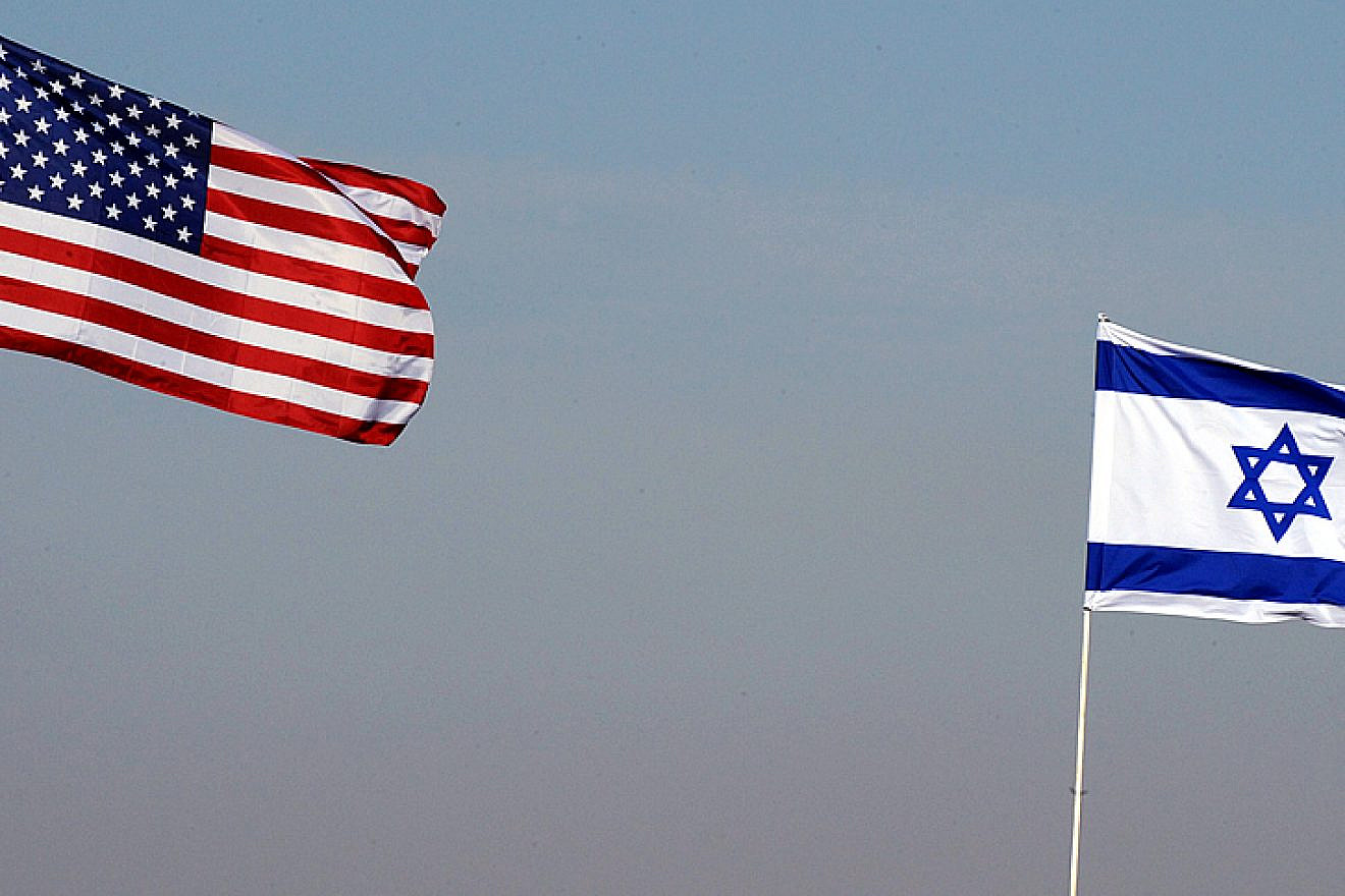 Israeli and American flags. Credit: Israel Defense Forces via Wikimedia Commons.