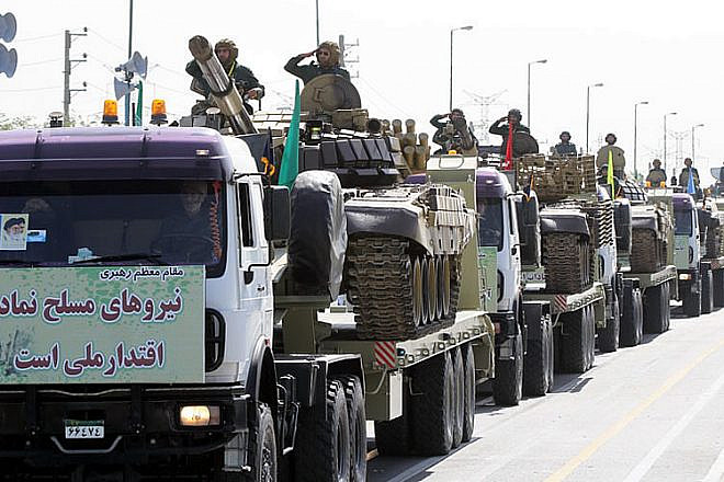 An Islamic Revolutionary Guards Corps parade in Tehran on Sept. 21, 2012. Credit: Mohammad Sadegh Heydari via Wikimedia Commons.