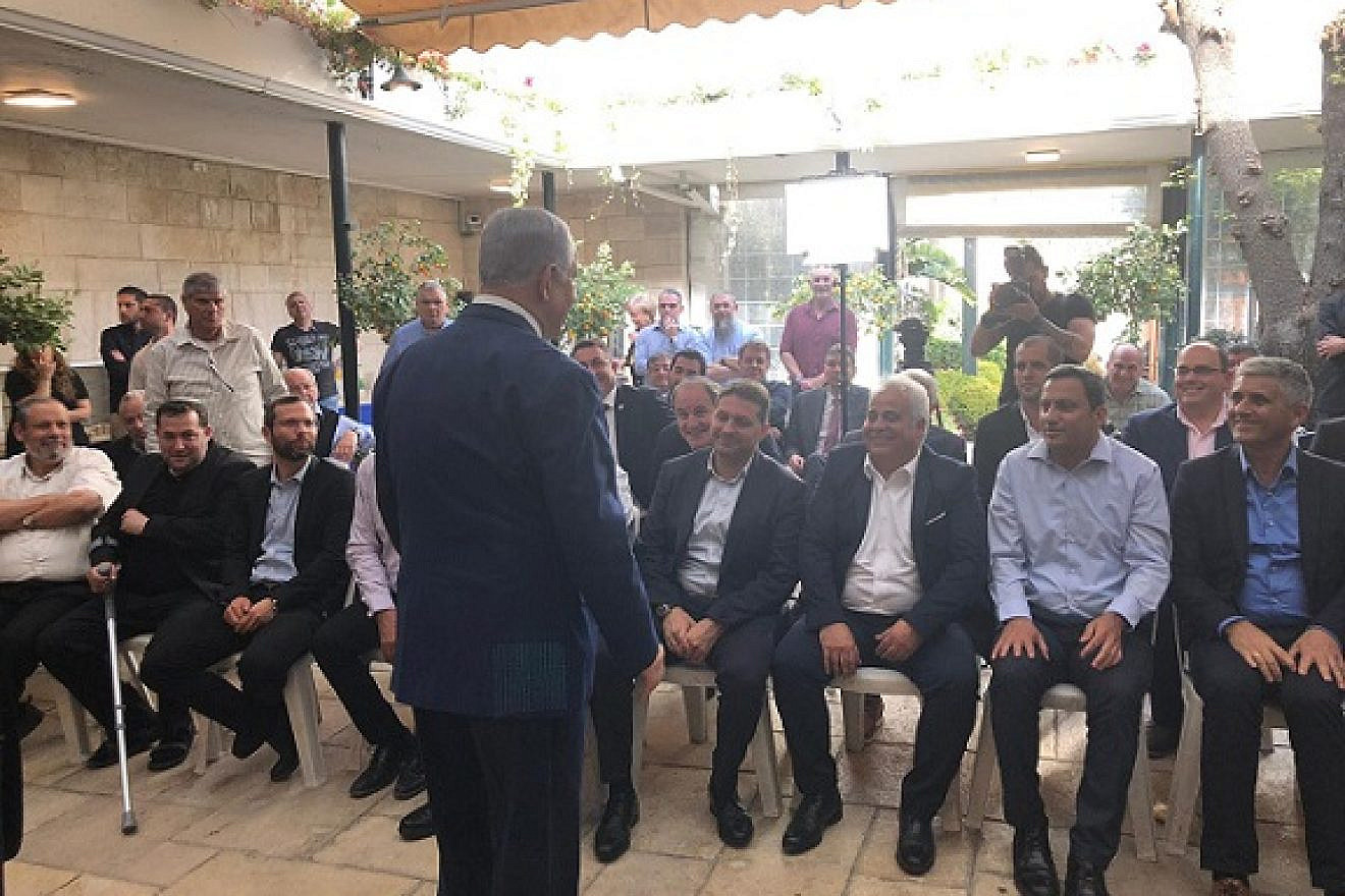 Israeli Prime Minister Benjamin Netanyahu held a brief meeting with heads of local councils from Judea and Samaria from the Likud Party on April 7, 2019. Credit: Likud Party.