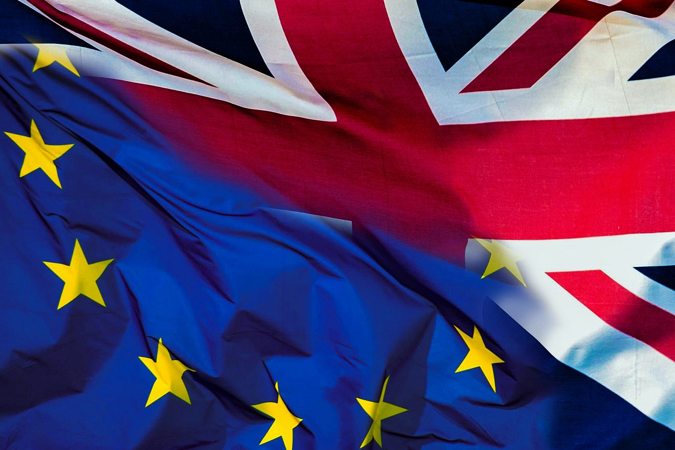 The Union Jack and the European Union Flag. Credit: Publicdomainpictures.net