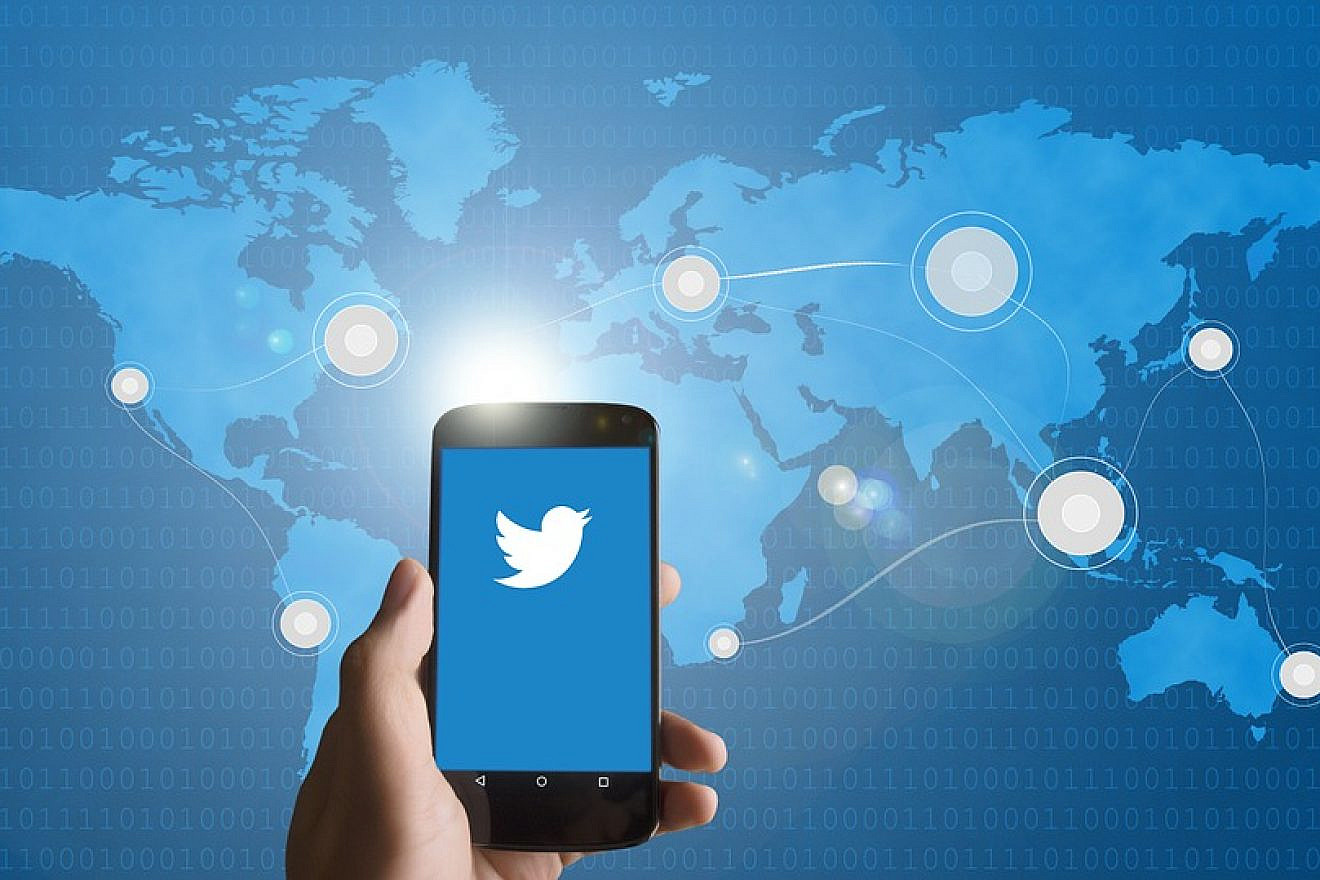 Twitter graphic. Credit: Pixabay.