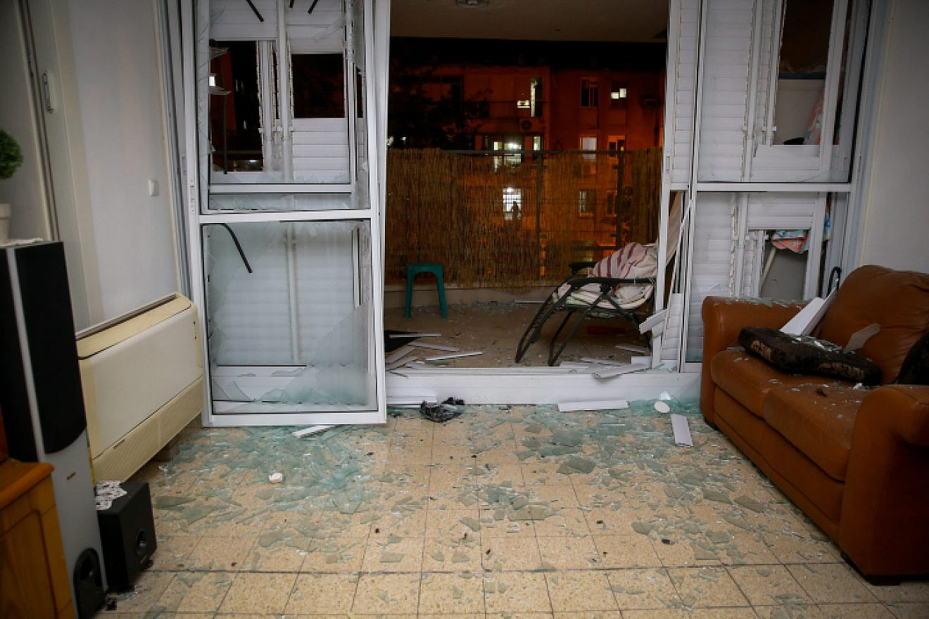 The scene where a 21-year-old man was killed by shrapnel when a rocket from the Gaza Strip hit an apartment building in Ashdod on May 5, 2019. Photo by Flash90.