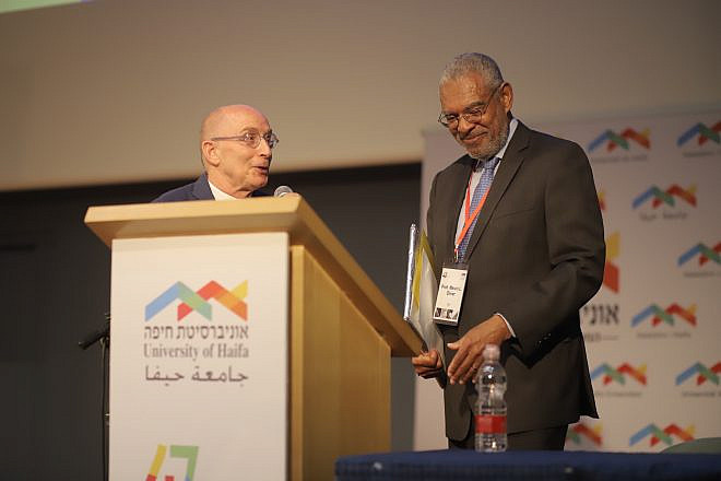 Pitzer College president Melvin Oliver (right) and University of Haifa president Ron Robin at Haifa's 47th annual board of governors meeting. Credit: University of Haifa.
