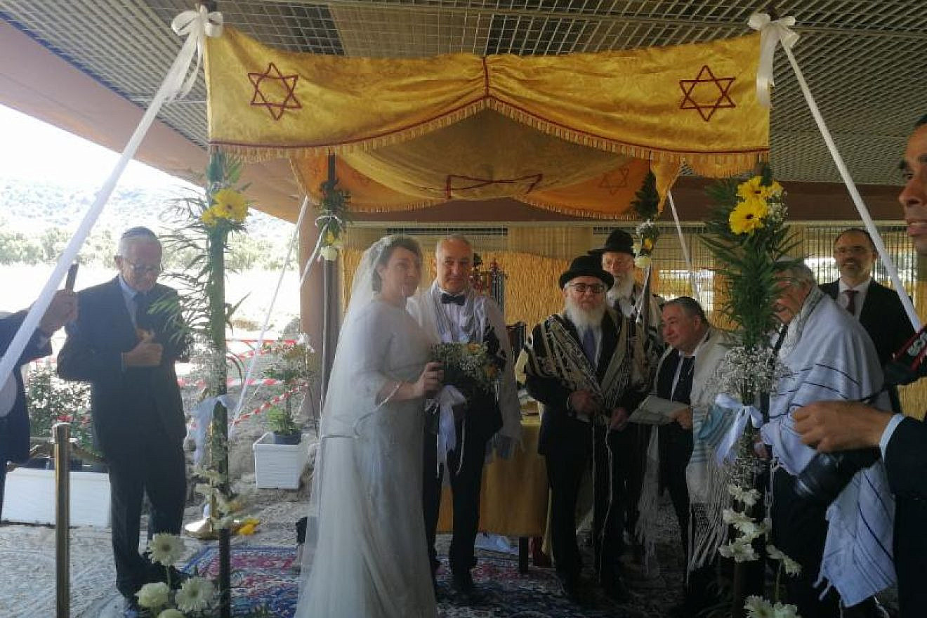 The June 4 wedding of Roque Pugliese and Ivana Pezzoli in Calabria, Italy. Credit: Shavei Israel.