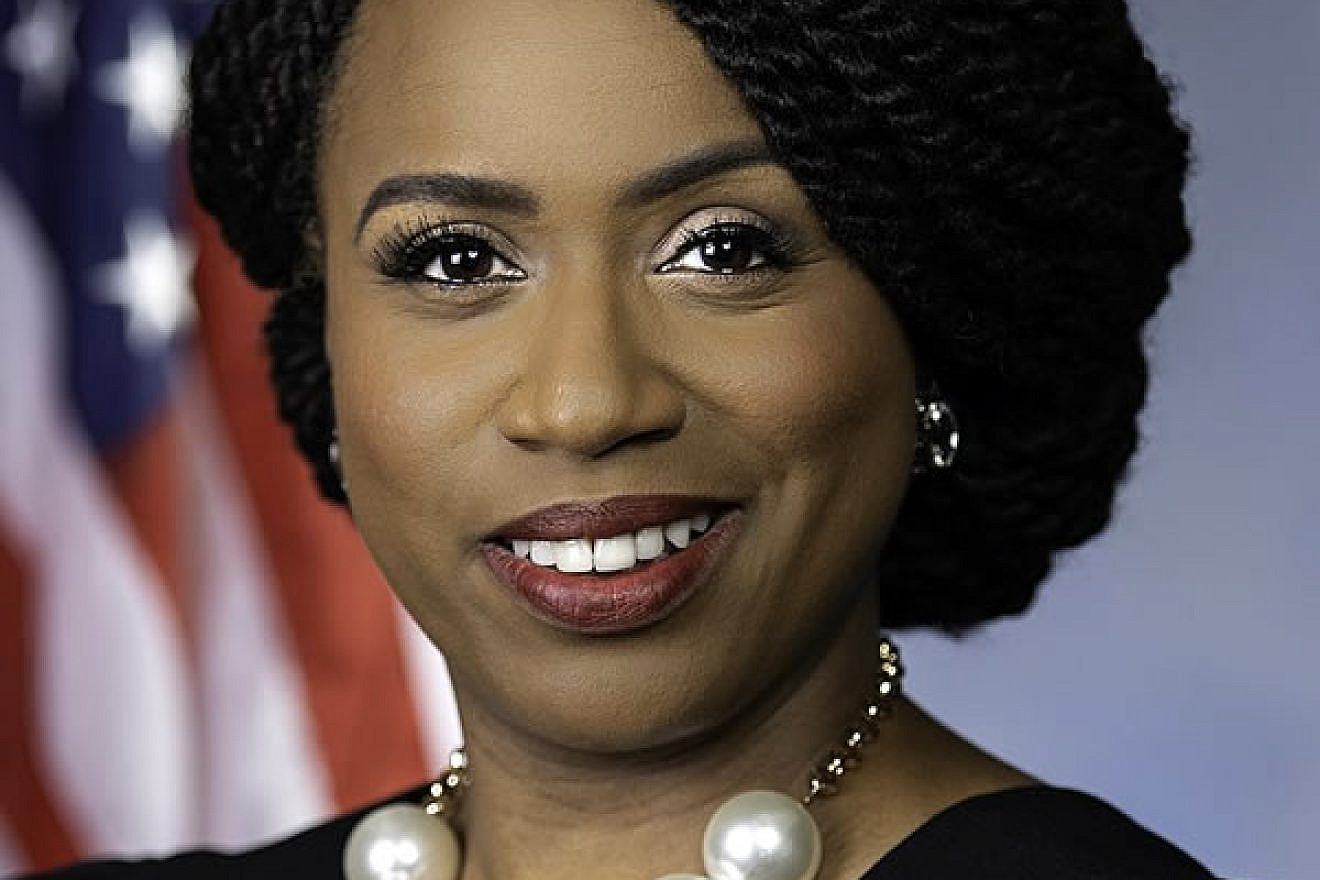 Ayanna Pressley (D-Mass.) Official photo.