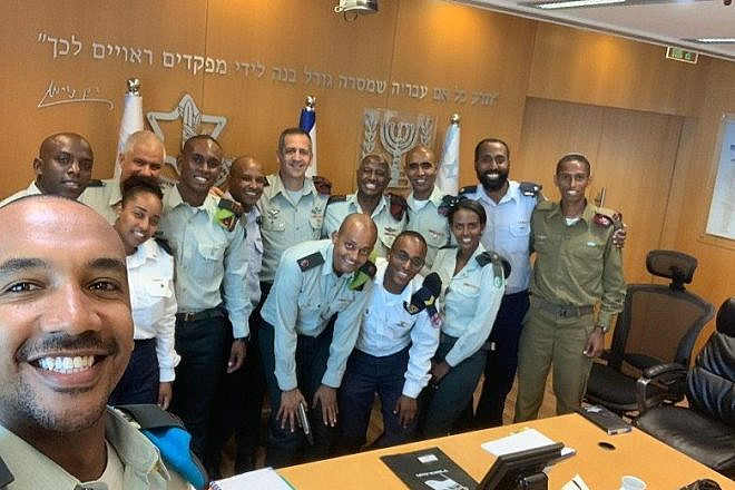 IDF Chief of Staff Lt. Gen. Aviv Kochavi meets with Ethiopian-Israeli officers to discuss both discrimination and opportunities for advancement within the military, July 28, 2019. Credit: Courtesy.