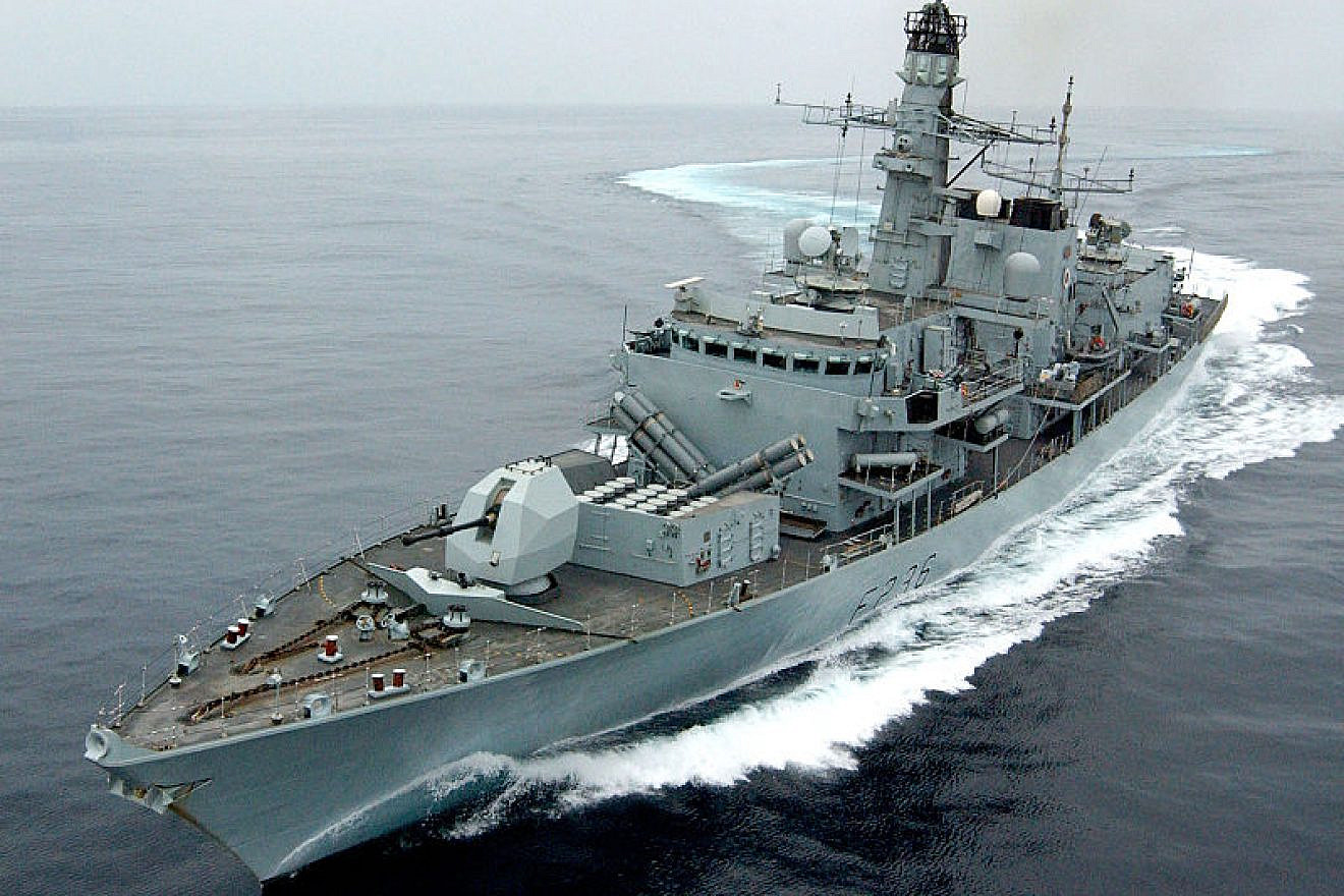 “HMS Montrose,” a Royal Navy Frigate, performs a tight turn during the Marstrike 05 series of exercises on March 22, 2005. Credit: Mick Storey via Wikimedia Commons.