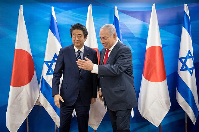 Israeli Prime Minister Benjamin Netanyahu and Japanese Prime Minister Shinzo Abe during joint statements at the Prime Minister's Office in Jerusalem, on May 2, 2018. Photo by Yonatan Sindel/Flash90.