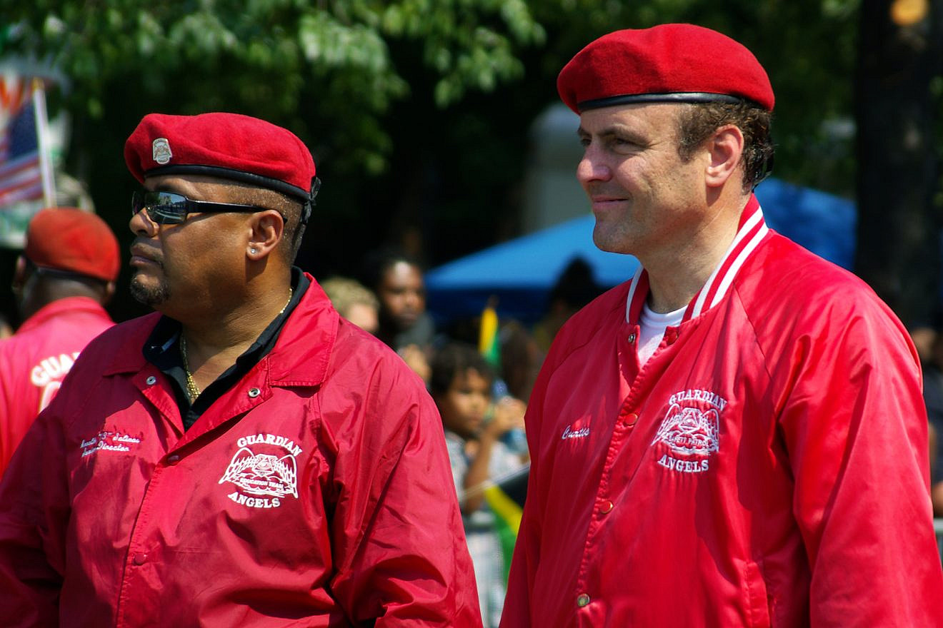 Curtis Sliwa, who founded Guardian Angels in New York City in 1979. Credit: Wikimedia Commons.