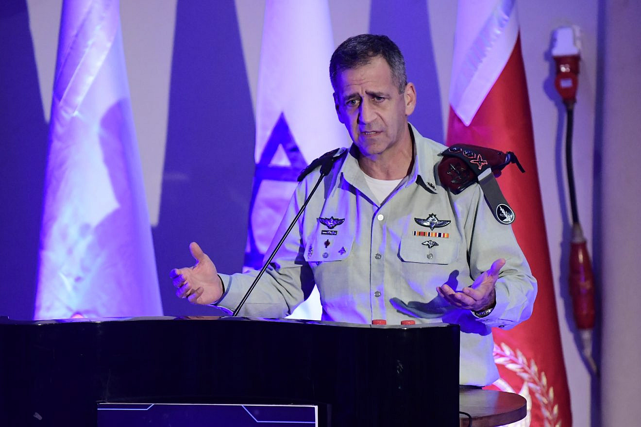 IDF Chief of Staff Aviv Kochavi at a ceremony for outstanding soldiers in the IDF Technology Unit, at the Glilot army base, on December 02, 2019.  Photo by Tomer Neuberg/Flash90