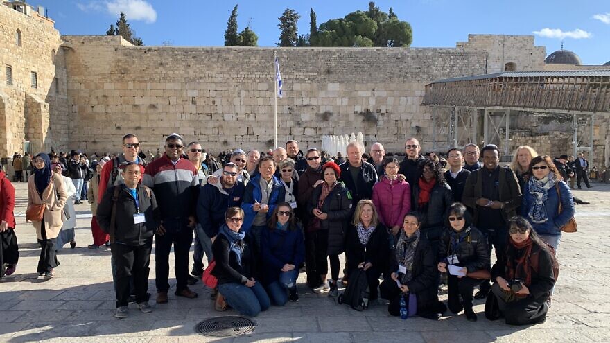 Faculty Fellowship participants visit the Western Wall in Jerusalem. Photo by Vivian Grossman.