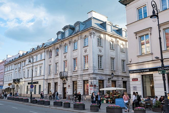 New World Street, one of the main shopping promenades in Warsaw. Credit: Tilman2007 via Wikimedia Commons.