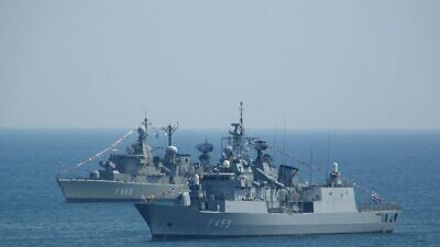Hellenic Navy frigates HS Spetsai, F-453 and HS Bouboulina, F-463, at Phaleron Bay, July 2, 2008. Photo: K. Krallis via Wikimedia Commons.