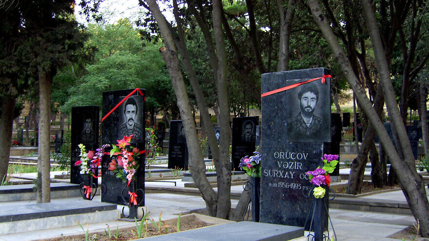 Tombs of Azeri soldiers killed in the  Nagorno-Karabakh War, which took place in the late 1980s to May 1994. Neftchi/Wikipedia.