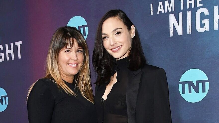 Israeli actress Gal Gadot (right) with Patty Jenkins, who is directing a new “Cleopatra” film. Source: Screenshot.