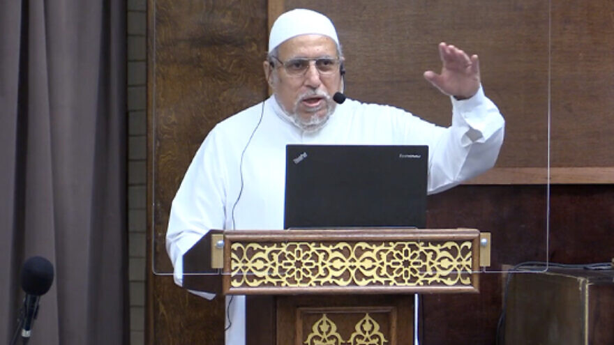 Virginia Imam Shaker Elsayed delivered a Friday sermon at the Dar Al-Hijra Islamic Center in Fairfax County, Virginia on November 6, 2020. (Credit: MEMRI)