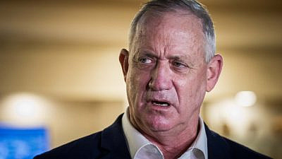 Israeli Defense Minister Benny Gantz visits the Jerusalem Municipality on Nov. 10, 2020. Photo by Yonatan Sindel/Flash90.