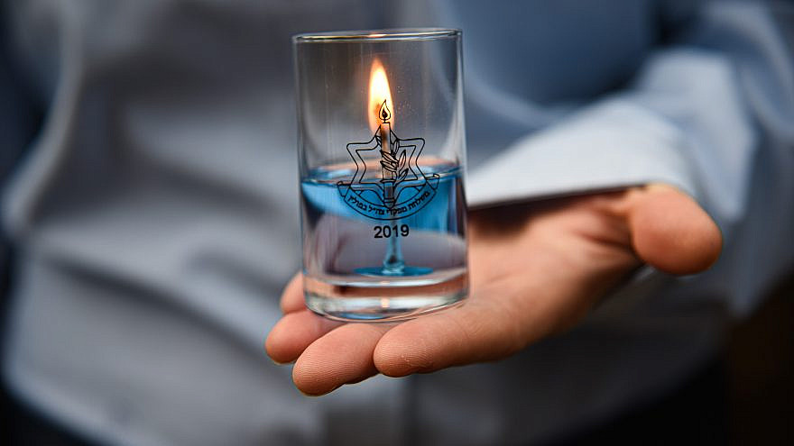 Holocaust education in the ranks of the Israel Defense Forces teaches memory through the generations. Credit: IDF.
