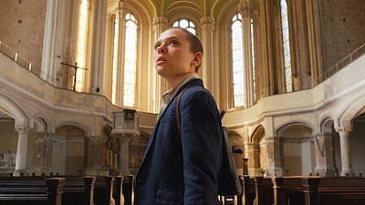 Israeli actress Shira Haas, playing Esty Shapiro in the award-winning series "Unorthodox." Credit: Netflix.