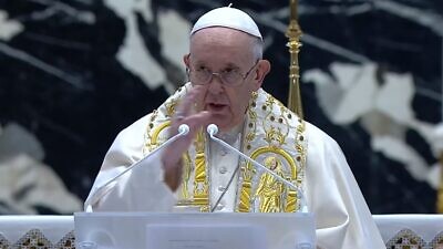 Pope Francis presides over Mass on Easter Sunday morning in St. Peter’s Basilica, at the Altar of the Chair. Source: YouTube.