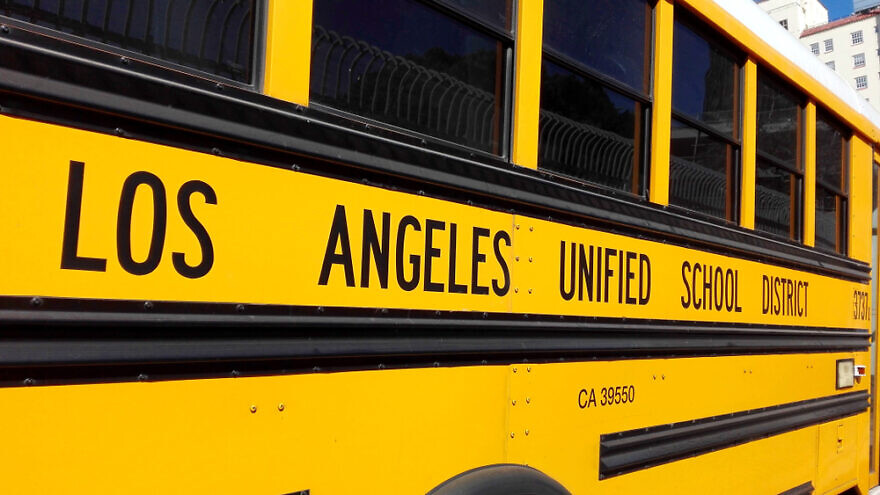 Los Angeles Unified School Bus in Hollywood, Calif. Credit: Walter Cicchetti/Shutterstock.