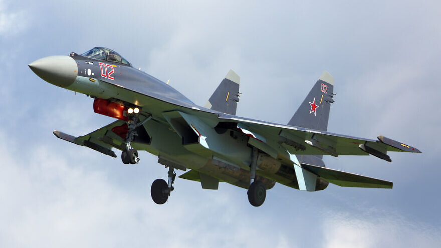 A Russian Air Force Sukhoi Su-35 fighter jet lands at Kubinka Air Base. Credit: Fasttailwind/Shutterstock.