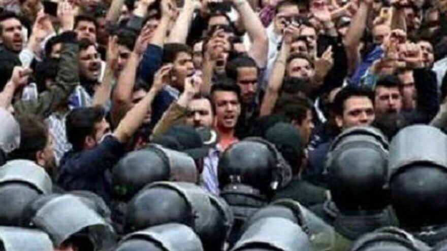Mass popular protests taking place across Iran in the summer of 2021. Source: Twitter.