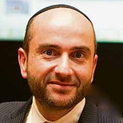Rabbi Pini Dunner